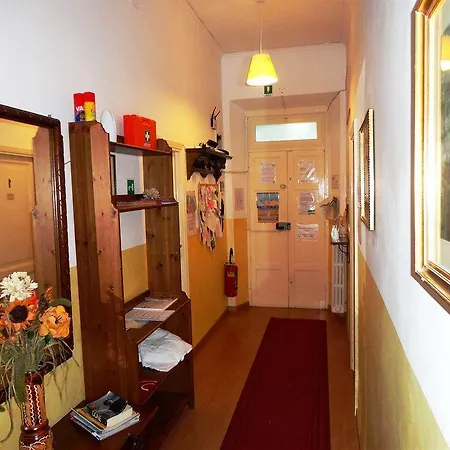住宿加早餐酒店 Susanna